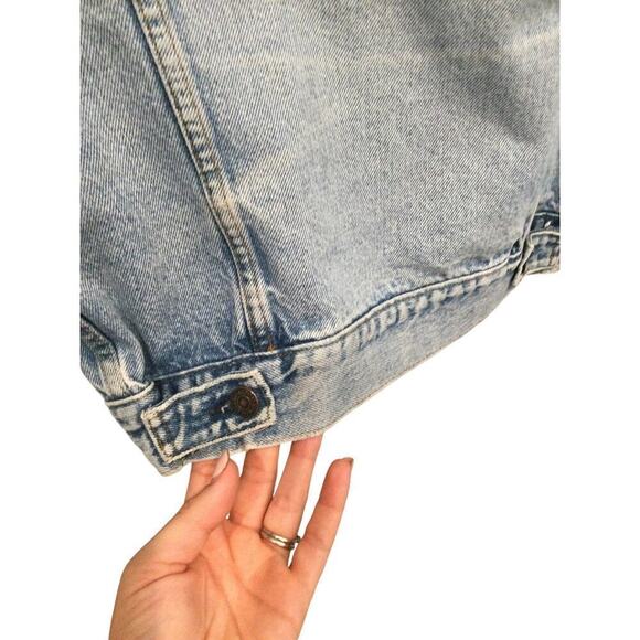 Vtg Levi’s trucker jean jacket men M thrashed USA gorpcore emo punk Western rock - Picture 13 of 16